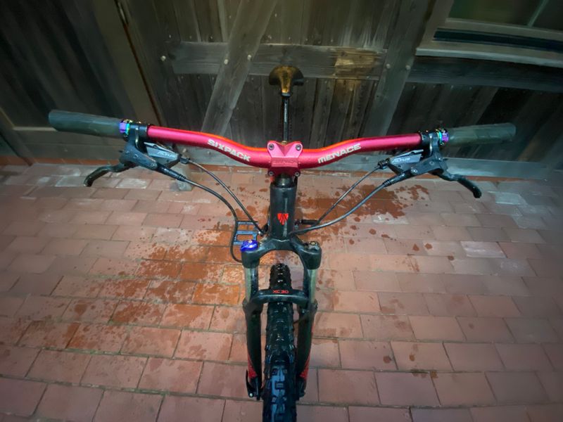 Used Trek Marlin 7 2017 2017 Mountainbike, Black, 27.5, 29 — image 9 of 10