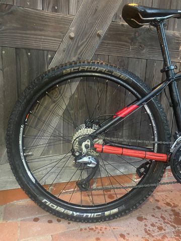 Used Trek Marlin 7 2017 2017 Mountainbike, Black, 27.5, 29 — image 7 of 10