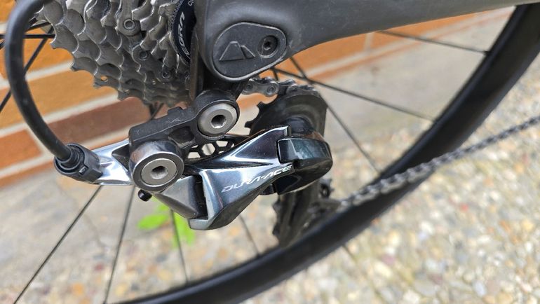 Used Canyon Ultimate Shimano Dura Ace 2017 Road & Gravel — image 5 of 17