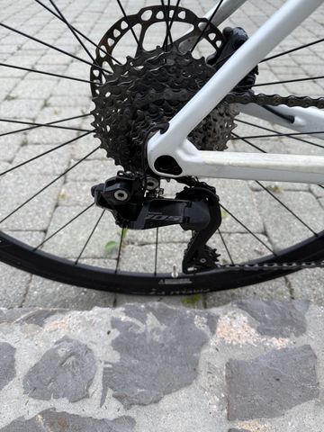 Gebrauchtes Colnago V3 Shimano 105 2024 Road & Gravel, Weiß — Bild 9 von 9