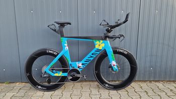 Canyon, Speedmax CF SLX Kona LTD