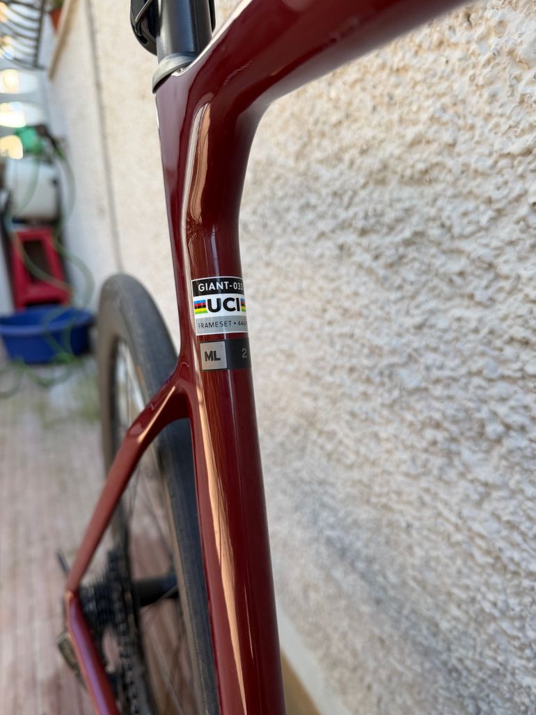 Used Giant Propel Advanced 2 2024 2024 Road & Gravel, Red — image 8 of 10