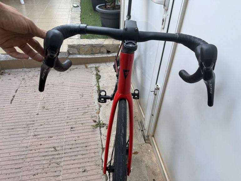 Used Giant Propel Advanced 2 2024 2024 Road & Gravel, Red — image 15 of 27