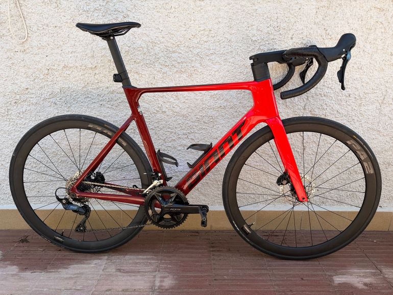 Used Giant Propel Advanced 2 2024 2024 Road & Gravel, Red — image 3 of 10