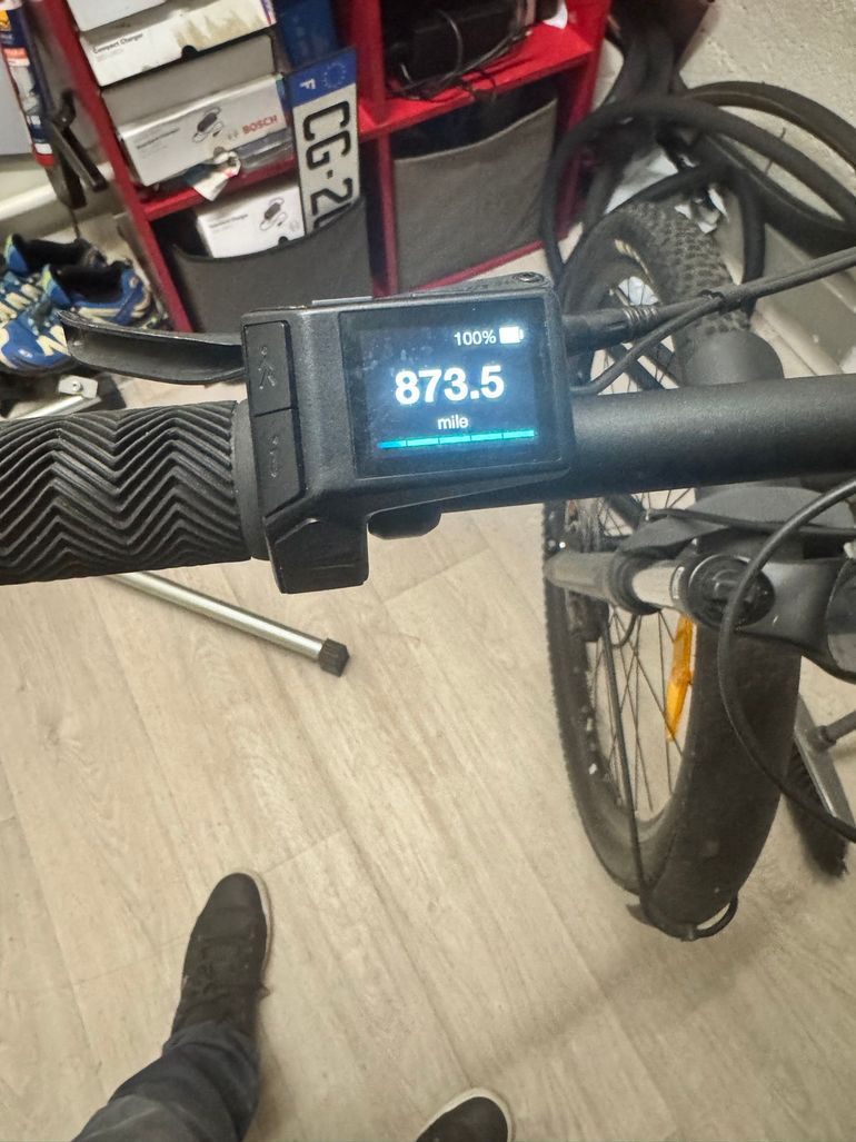Used Giant Talon E+ 1 2023 2023 Mountainbike, Light Gray, 29 — image 4 of 4