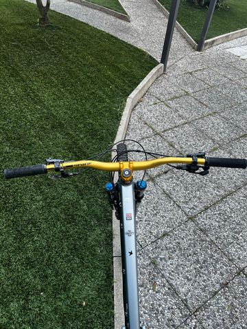Gebrauchtes Transition Sentinel Shimano Deore XT 2024 Mountainbike, Hellgrau — Bild 7 von 9