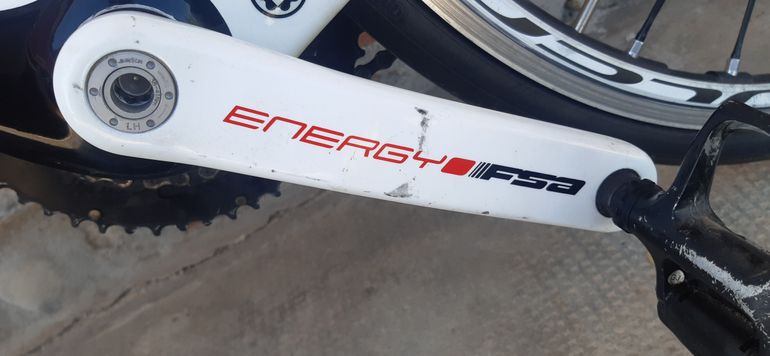 Used Focus Izalco 2018 Road & Gravel, White — image 2 of 5
