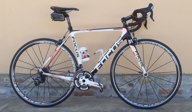 Used Focus Izalco 2018 Road & Gravel, White — image 1 of 5