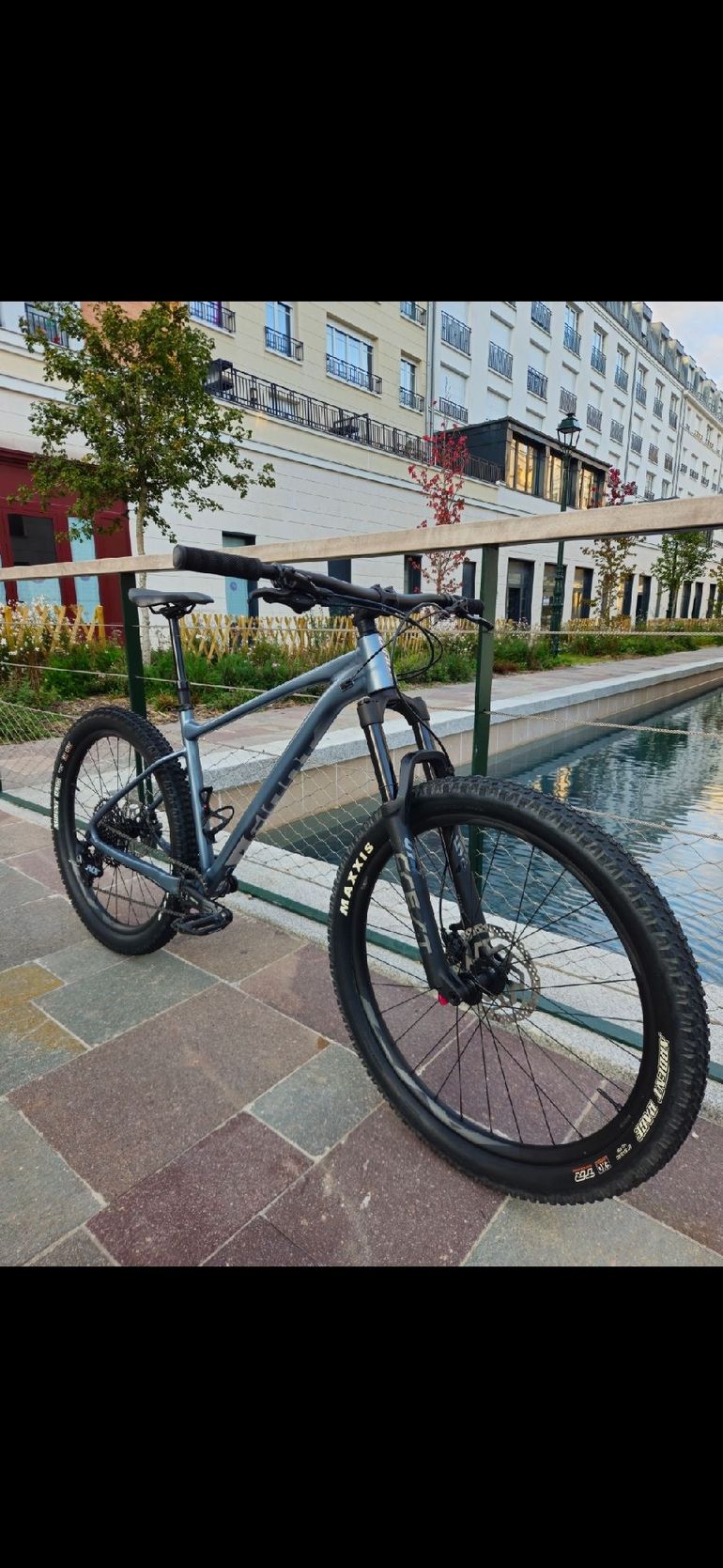 Used Giant VTT Giant Fathom 1 2022 2022 Mountainbike, Light Gray — image 2 of 10