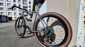 Sauvage, LAPISTE V3 (2025)