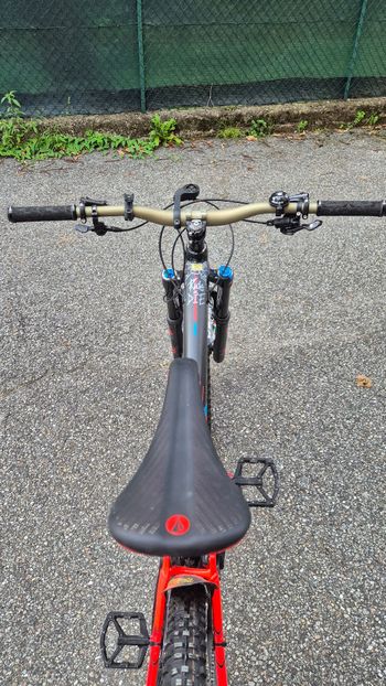 Used Giant Reign Shimano Deore XT 2017 Mountainbike, Schwarz, 27,5 (650B) — image 9 of 21