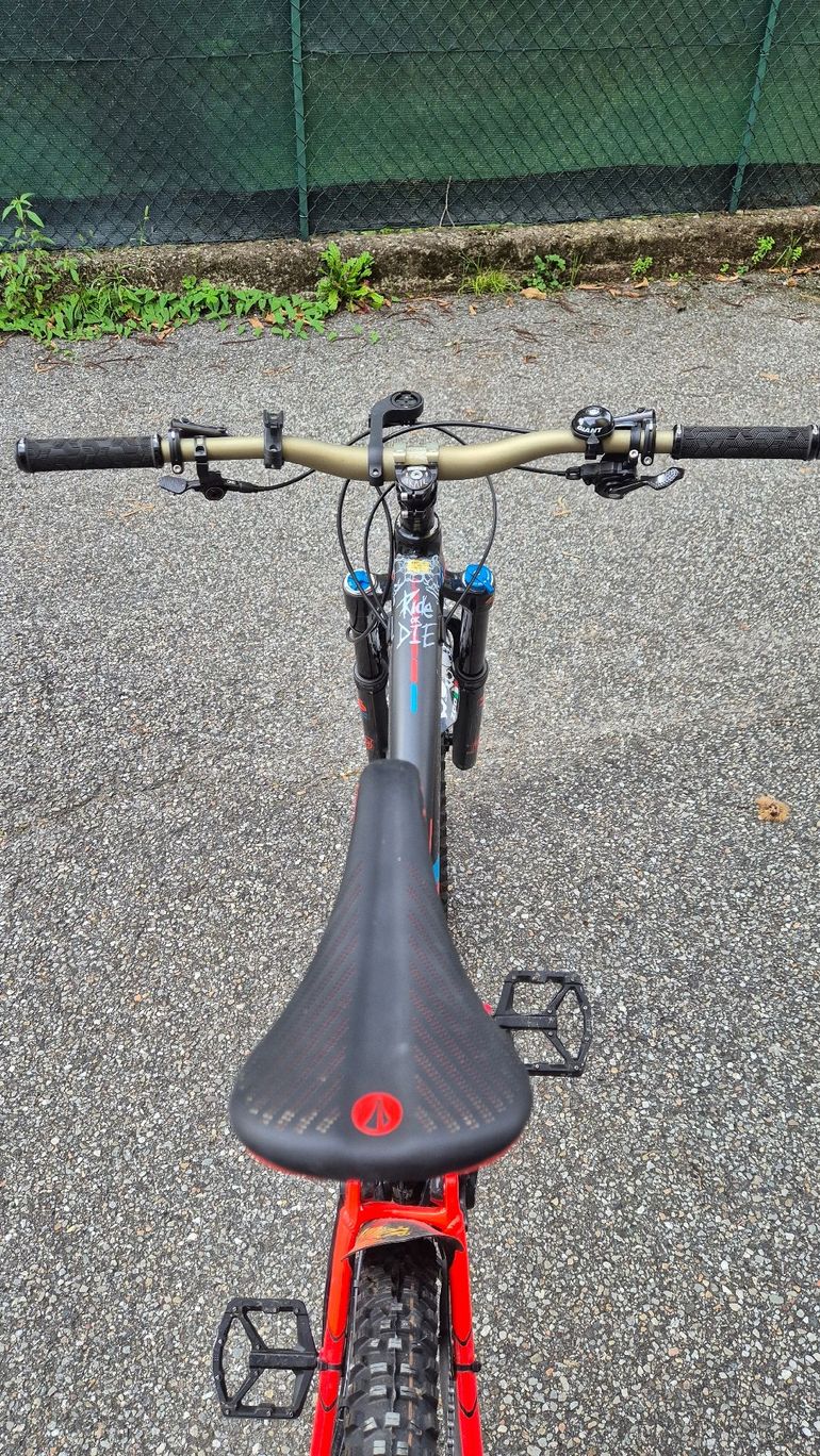 Used Giant Reign Shimano Deore XT 2017 Mountainbike, Schwarz, 27,5 (650B) — image 9 of 21