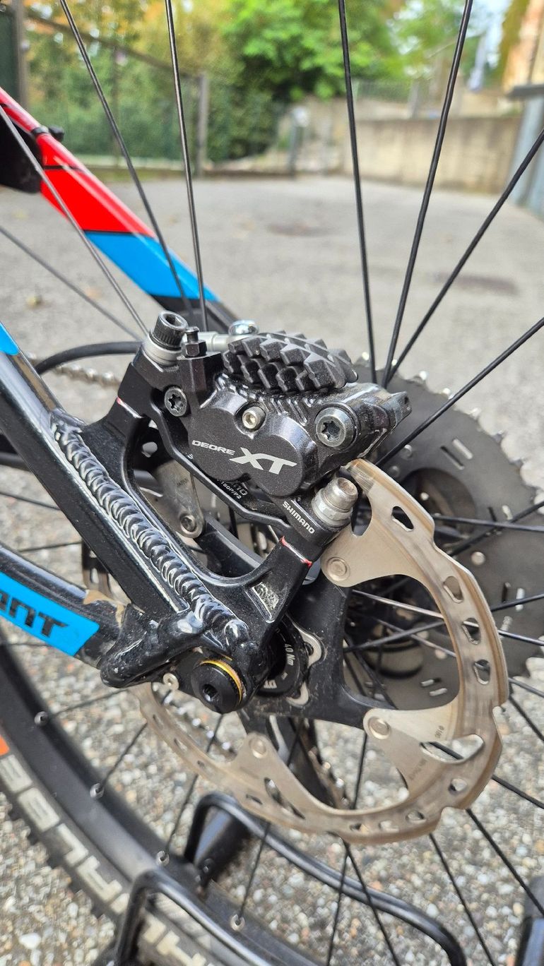 Used Giant Reign Shimano Deore XT 2017 Mountainbike, Schwarz, 27,5 (650B) — image 8 of 21