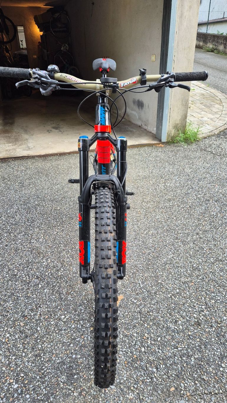 Used Giant Reign Shimano Deore XT 2017 Mountainbike, Schwarz, 27,5 (650B) — image 2 of 21