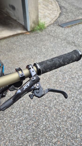 Used Giant Reign Shimano Deore XT 2017 Mountainbike, Schwarz, 27,5 (650B) — image 12 of 21