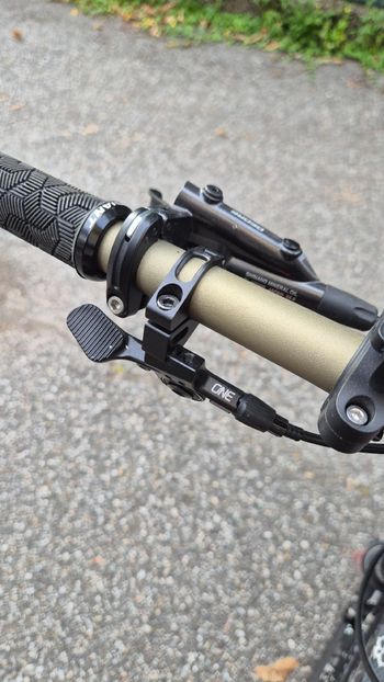 Used Giant Reign Shimano Deore XT 2017 Mountainbike, Schwarz, 27,5 (650B) — image 20 of 21