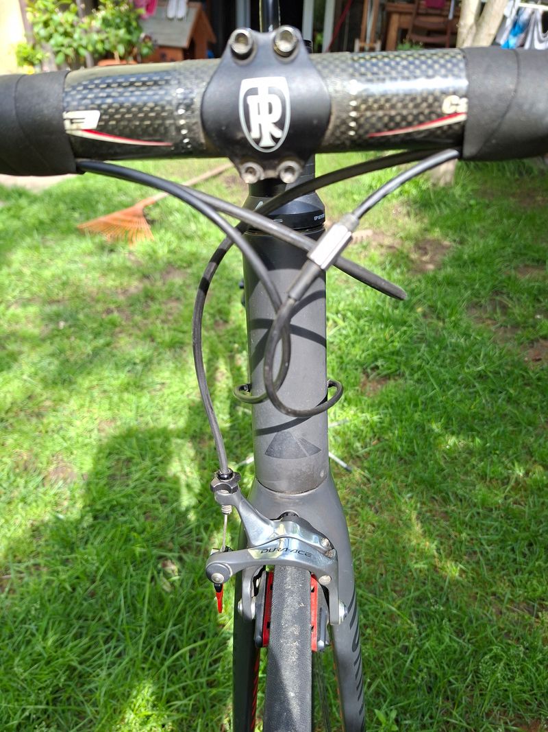 Używany Canyon Ultimate CF SLX 9.0 2018 2018 Road & Gravel — zdjęcie 4 z 10