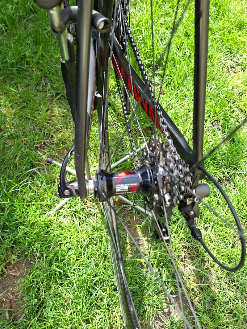 Używany Canyon Ultimate CF SLX 9.0 2018 2018 Road & Gravel — zdjęcie 6 z 10