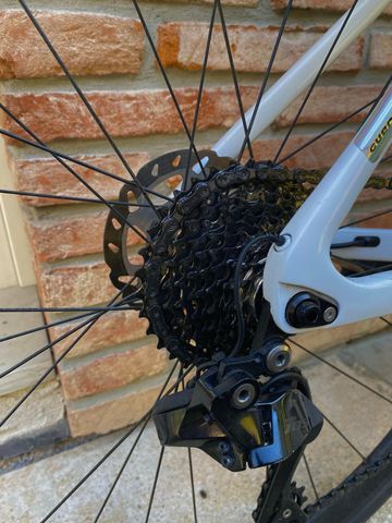 Used Guerciotti Veloce Shimano 105 Di2 2025 Road & Gravel, White — image 4 of 7