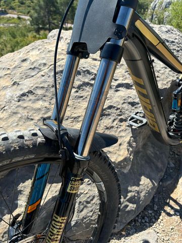 Käytetty Giant Glory Shimano Deore XT 2018 Mountainbike — kuva 7 / 14