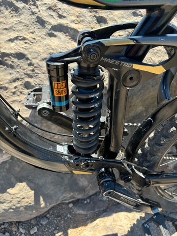 Käytetty Giant Glory Shimano Deore XT 2018 Mountainbike — kuva 6 / 14