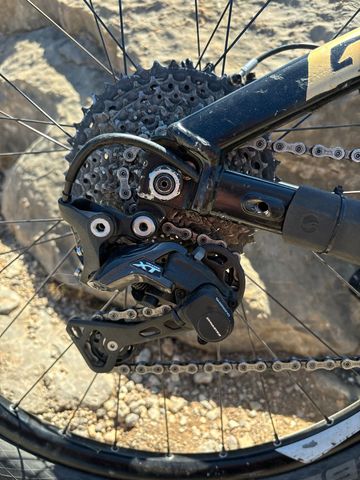 Käytetty Giant Glory Shimano Deore XT 2018 Mountainbike — kuva 10 / 14
