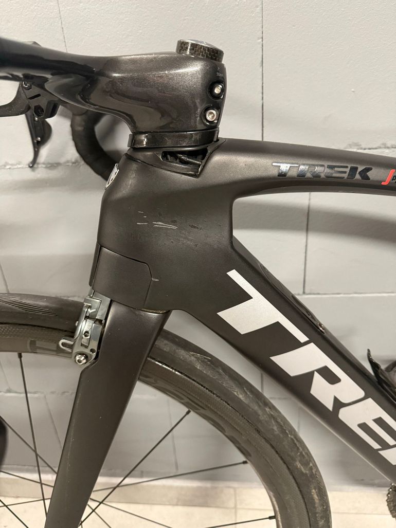 Used Trek Madone Shimano Ultegra Di2 2018 Road & Gravel, Schwarz — image 5 of 6
