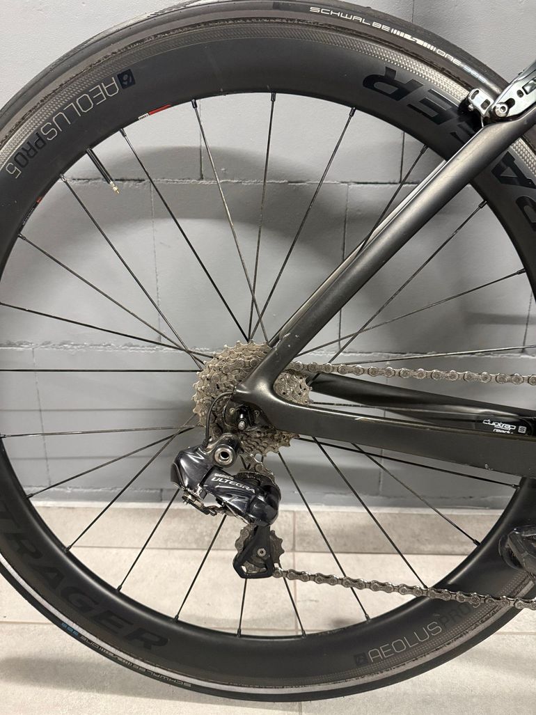 Used Trek Madone Shimano Ultegra Di2 2018 Road & Gravel, Schwarz — image 3 of 6