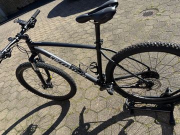 Used Specialized Rockhopper Comp 2021 2021 Mountainbike, Black, 29 — image 5 of 10