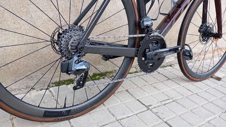 Used Scott Addict RC 20 2024 2024 Road & Gravel, Rot — image 3 of 3