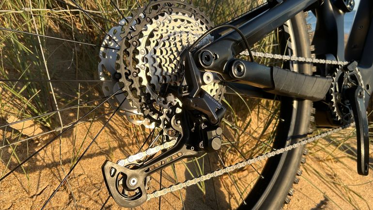 Used Whistle B Rush C8.2 2022 Mountainbike, Schwarz — image 3 of 10