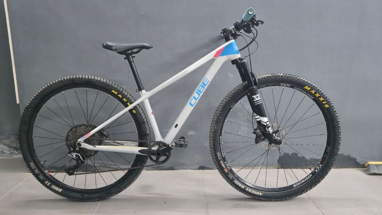 Used CUBE Access Shimano SLX 2019 Mountainbike, Hellgrau, 29 — image 1 of 11
