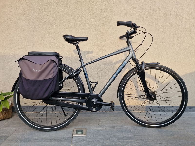 Käytetty Trek District 2 Equipped 2021 2021 Urban & Touring