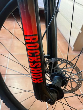 Używany Trek Top Fuel 7 2024 Mountainbike — zdjęcie 6 z 8