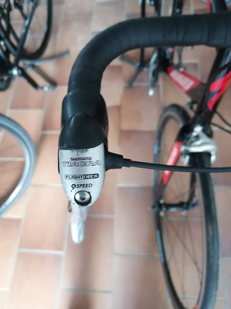 Used Specialized Allez Triple 2009 2009 Road & Gravel, Schwarz — image 4 of 6