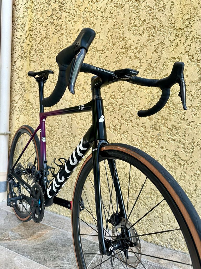 Used Factor O2 Shimano Ultegra Di2 8170 2023 2023 Road & Gravel, Black — image 3 of 17