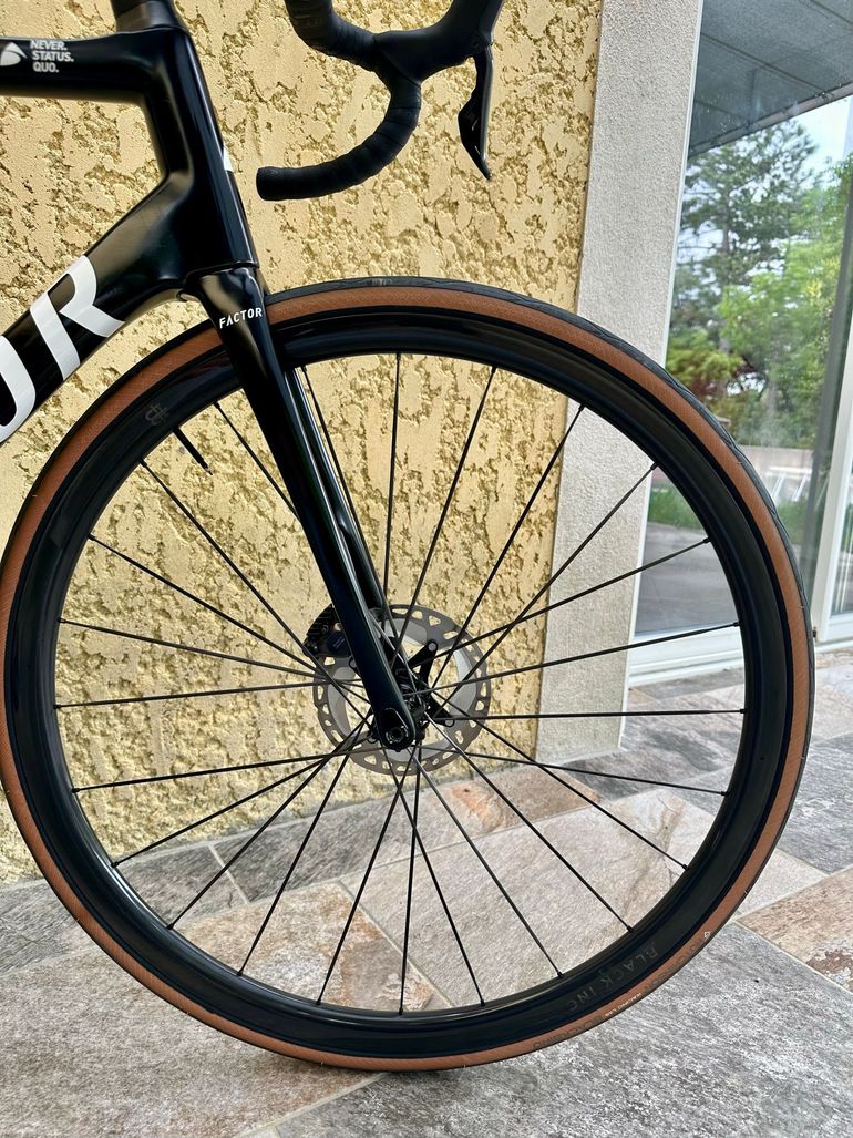 Used Factor O2 Shimano Ultegra Di2 8170 2023 2023 Road & Gravel, Black — image 10 of 17