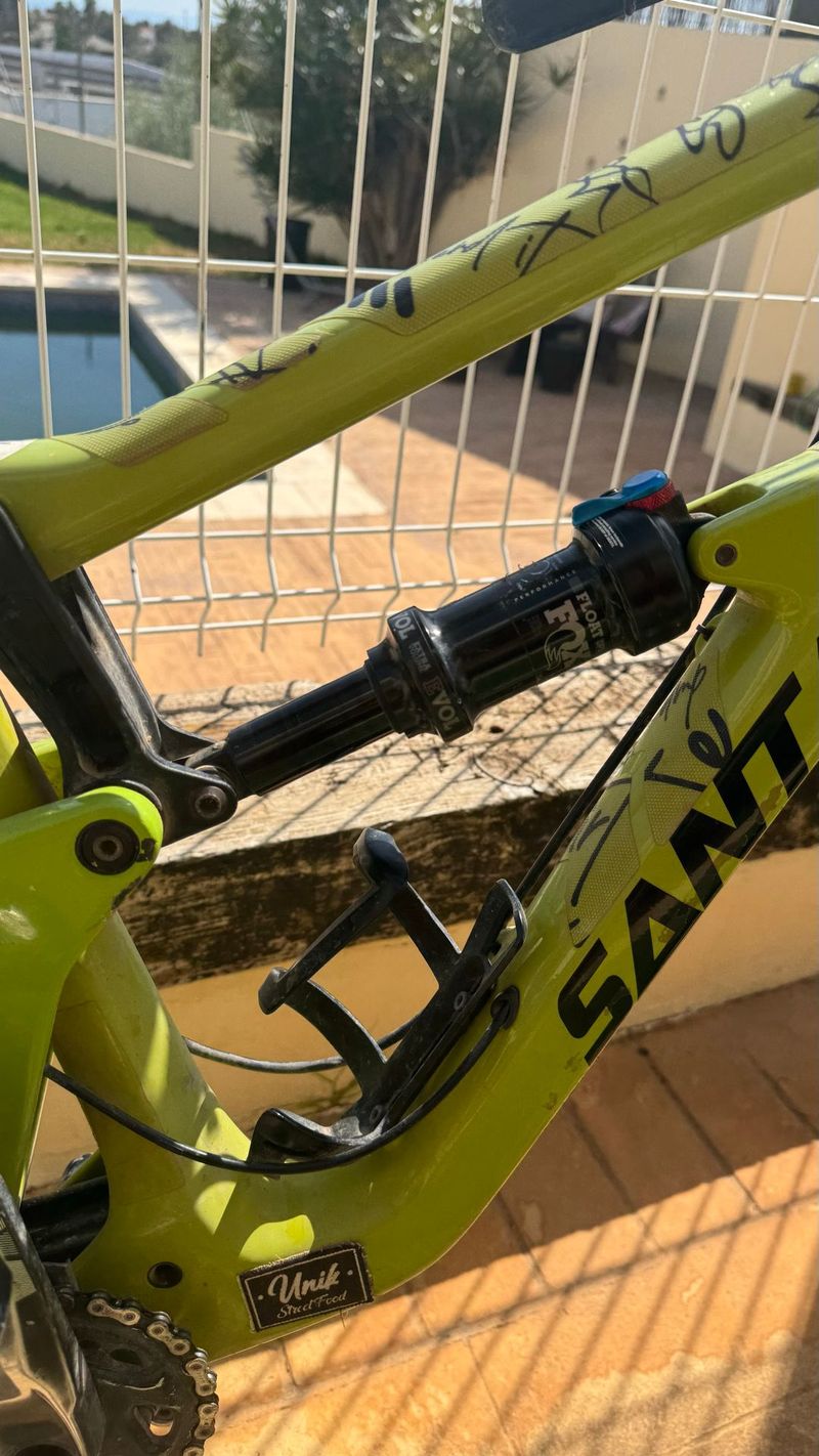 Używany Santa Cruz Hightower LT C R 2018 2018 Mountainbike — zdjęcie 6 z 8