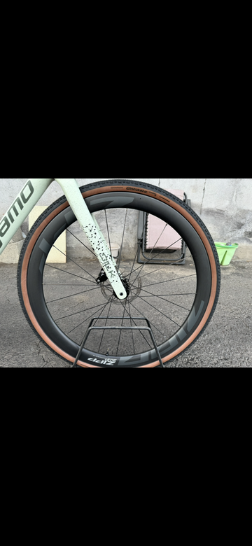 Megamo SILK AXS 01 2024 2024 Road & Gravel usato, Verde — immagine 5 di 7