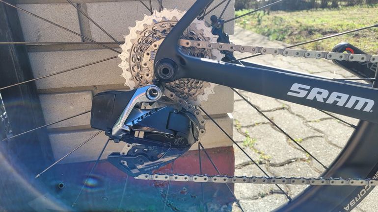Used Cervélo R5 SRAM Red eTap AXS 2025 Road & Gravel, Black — image 8 of 9