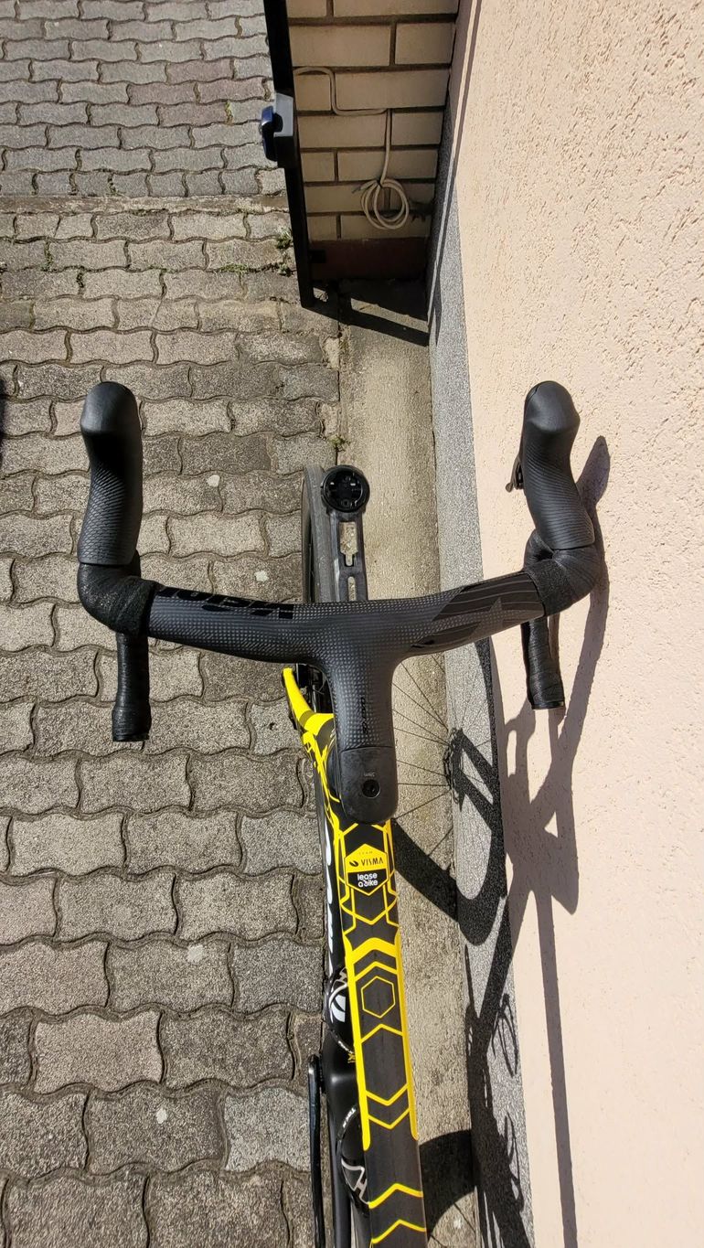 Used Cervélo R5 SRAM Red eTap AXS 2025 Road & Gravel, Black — image 6 of 9