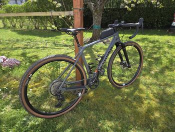 Used Canyon Grizl CF SL 8 Trail 2024 2024 Road & Gravel, Hellgrau — image 4 of 11