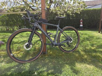 Used Canyon Grizl CF SL 8 Trail 2024 2024 Road & Gravel, Hellgrau — image 1 of 11