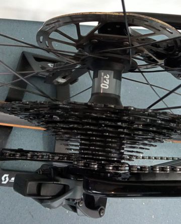 Specialized Diverge Expert 2022 2022 Road & Gravel de segunda mano, Azul — imagen 8 de 10