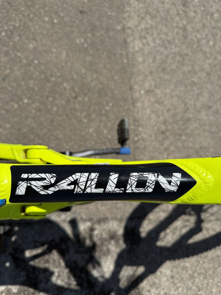 Used Orbea Rallon X30 2016 2016 Mountainbike, White, 27.5 (650B) — image 2 of 9