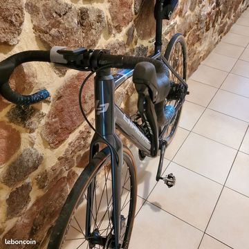 Lapierre ESENSIUM 500 2020 2020 Road & Gravel usato