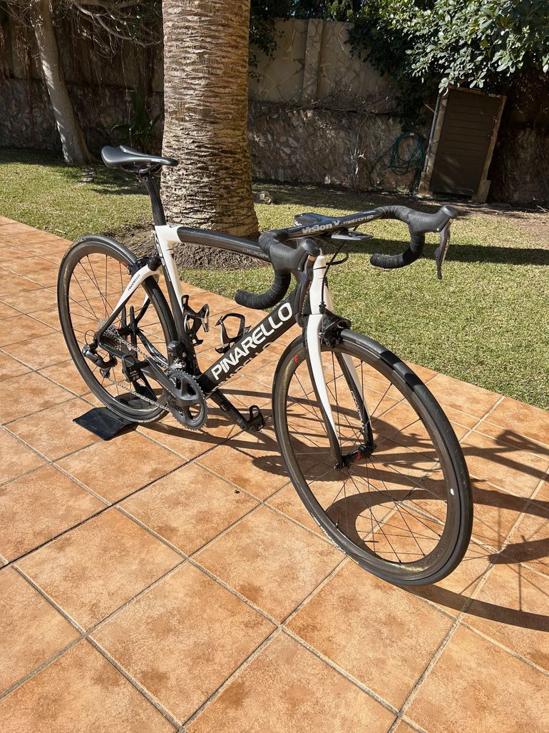 Used Pinarello DOGMA K8-S 2016 2016 Road & Gravel, Black — image 2 of 28