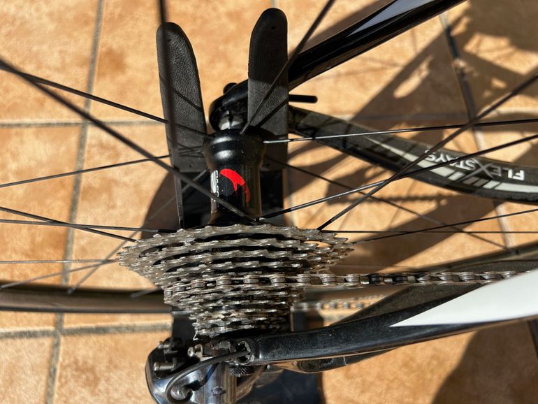 Used Pinarello DOGMA K8-S 2016 2016 Road & Gravel, Black — image 8 of 28
