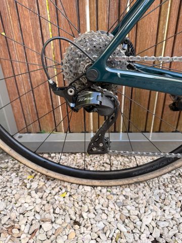 Used Canyon Ultimate CF 7 2026 2026 Road & Gravel, Green — image 5 of 12