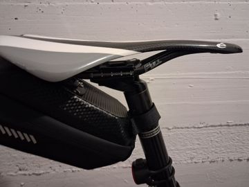 Used Cervélo Custom Campagnolo Chorus EPS 2014 Road & Gravel, Light Gray — image 5 of 10